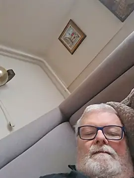 petvaradn Live XXX chat