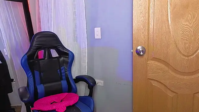 Veronica_111 现场XXX聊天