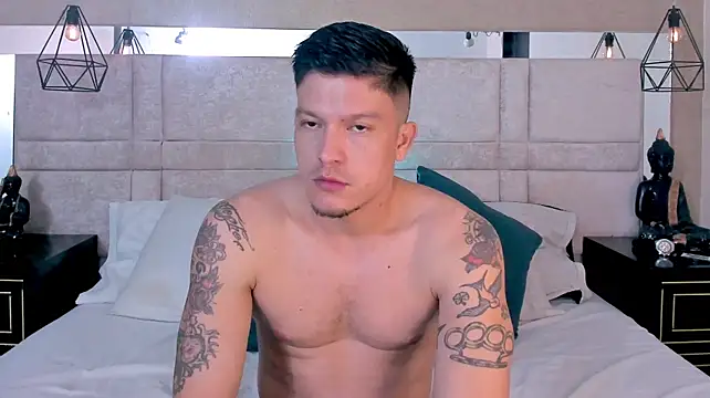 MaicolWatson – Naživo XXX chat