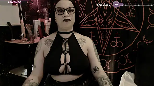 Evil_Queen_666のライブXXXチャット
