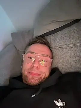 SoberingTadpole Webcam-Show