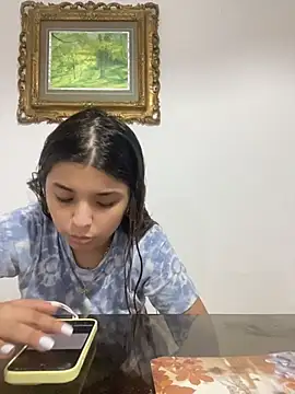 Chat +18 de baddieasiantv ao vivo