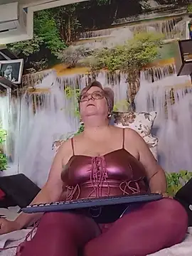 Chat +18 de QueenPammy1 ao vivo