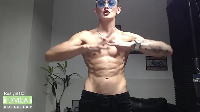 Rustynf1tz_ Live XXX-Chat