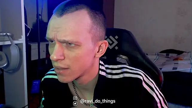 ravi_do_things Chat XXX in diretta