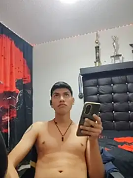 aispuro8505's Live XXX Chat