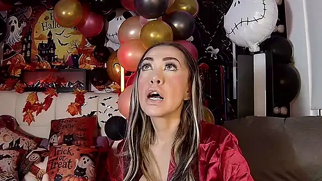 Chat +18 de EvelinaGrey ao vivo