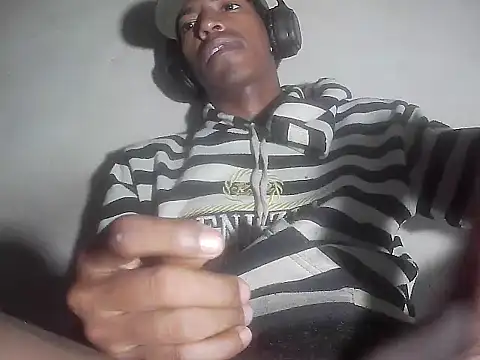 AlbertBigCock live XXX chat