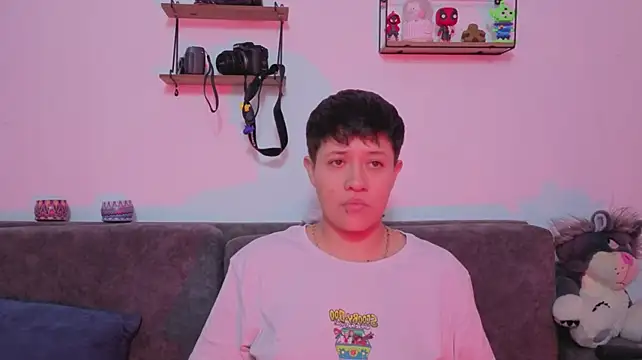 violet_casper1 élő XXX-chatje