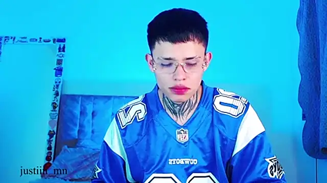 Czat XXX na żywo – _justinmoon2