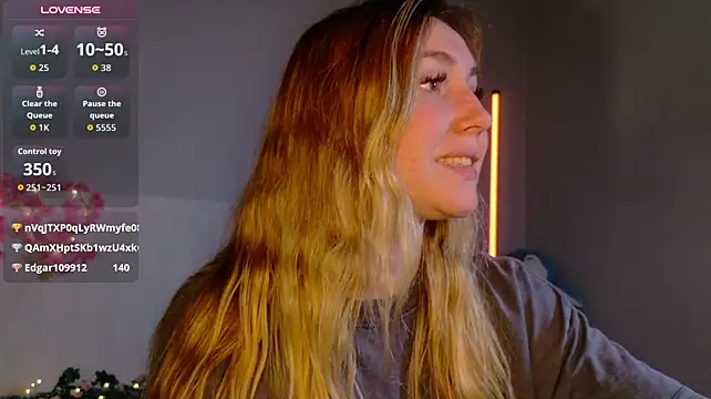 Chat +18 de LunaXBaddie ao vivo