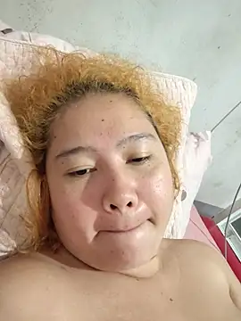 Chat +18 de bitchychubby ao vivo