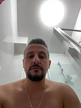 Czat XXX na żywo – InsaneMattt
