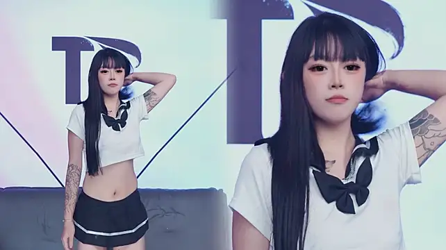 צ'אט XXX בשידור חי של RoseGirl888