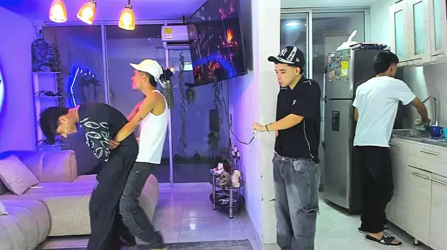 צ'אט XXX בשידור חי של Houseofwarrios