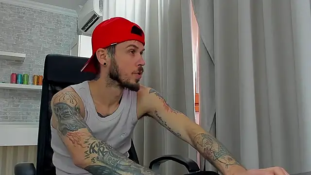 แชท XXX สดของ JonahShaw