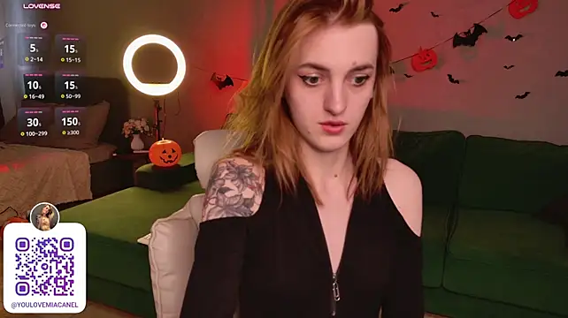 MiaKomoi 라이  브 XXX 채팅