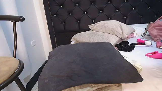 Chat XXX en directo de MiaVervet