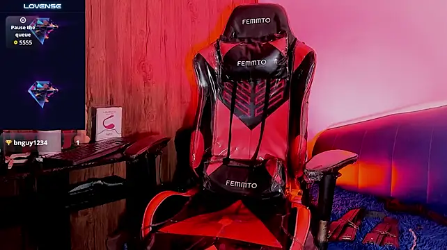 Czat XXX na żywo – Mikesub_