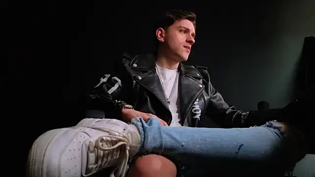 FelixStarkk: απευθείας συνομιλία ΧΧΧ