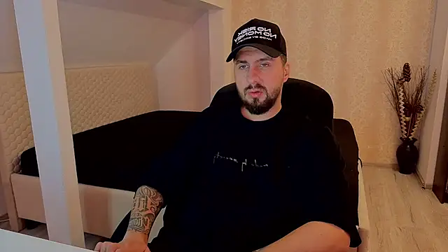 LoganStroud Chat XXX in diretta