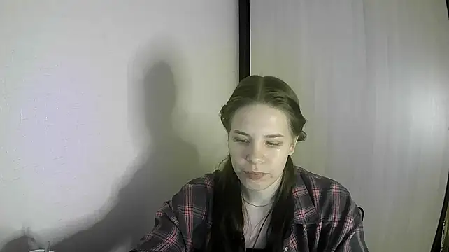 Chat +18 de CandiceFoxie ao vivo