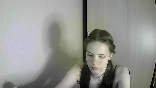 צ'אט XXX בשידור חי של CandiceFoxie