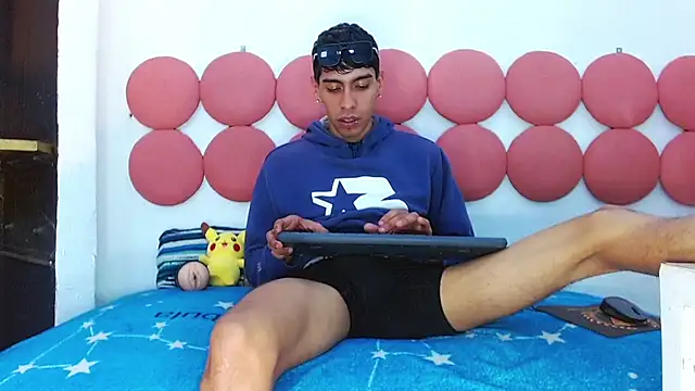 Drake_Jack লাইভ XXX চ্যাট