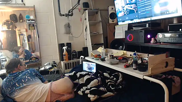 Puff0169's Live XXX Chat