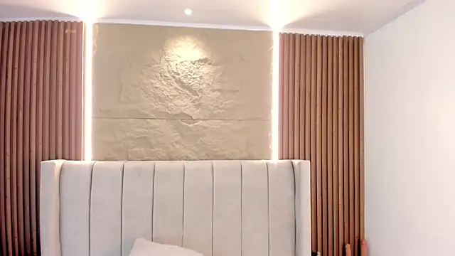 XXX chat uživo modela NINAMARTINS