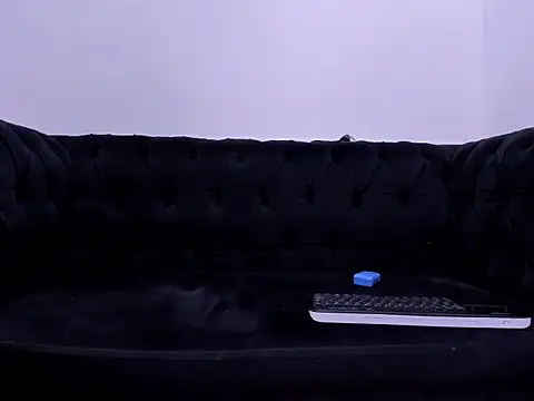 AaronNewmann live XXX chat