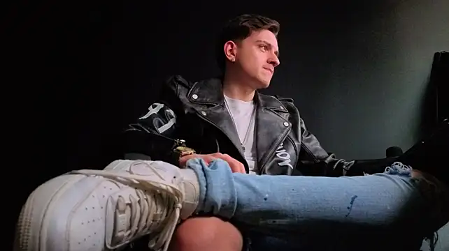 Živý XXX chat FelixStarkk