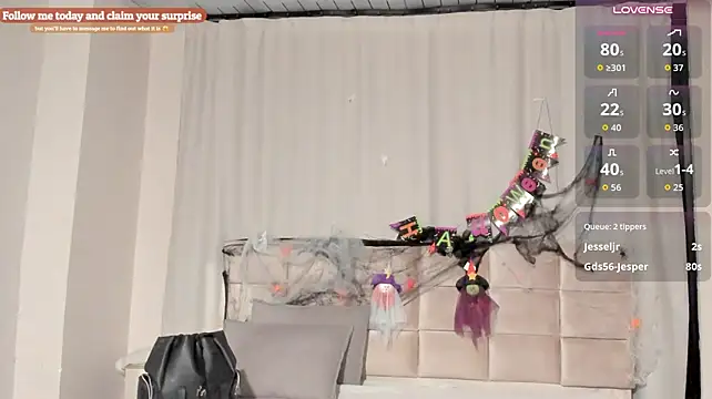 Chatroom XXX en direct de Heicy_