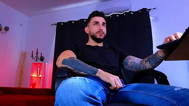 MightyAaron66n Live XXX chat