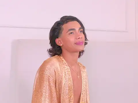 AlanCuute লাইভ XXX চ্যাট