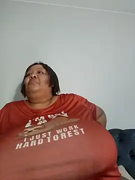 nancy111 XXX чат на живо