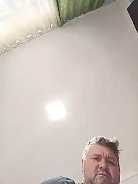 mariusSingurのライブXXXチャット