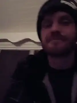 BOSSDIGGINN4un Live XXX chat