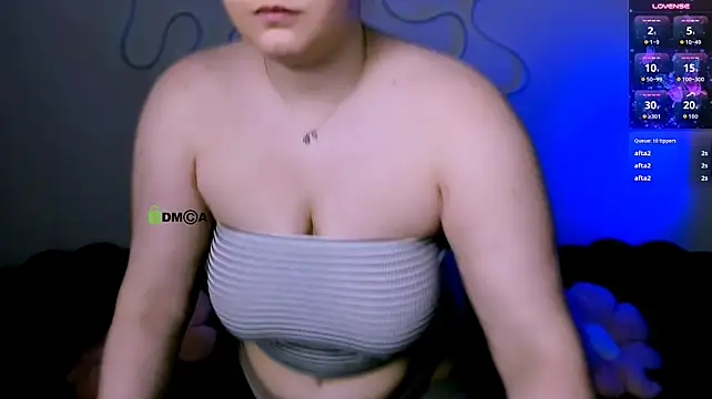 Chat +18 de nikole_kitt ao vivo