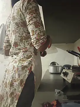 Sweet_Sharma09 现场XXX聊天