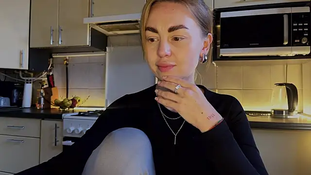XXX chat uživo modela Marta_Kelly