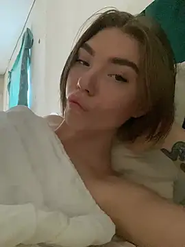 Lisaaa_Alisa's Live XXX Chat