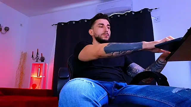 Chat XXX en directo de MightyAaron66