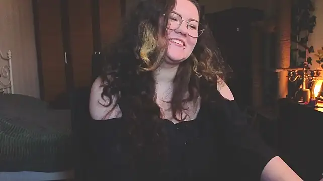 Laura_KaramazovのライブXXXチャット