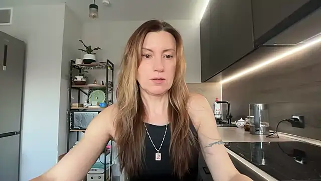 Chat +18 de jainesummer ao vivo