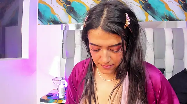 Chat +18 de IsaDiiaz ao vivo