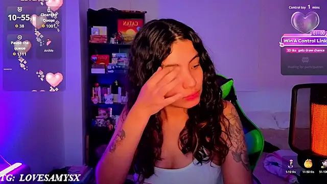 Chat +18 de Lovelyamyy ao vivo
