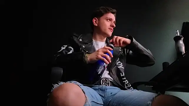 XXX chat uživo modela FelixStarkk