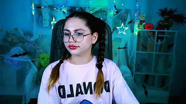 MissTessaGlow Live XXX-chat
