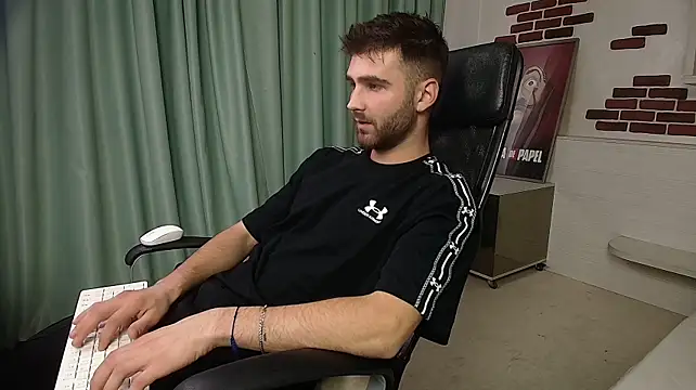 KyloEast's Live XXX Chat